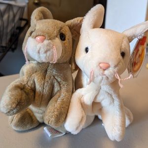 Adorable Sought-After Ty Beanie Babies Bunny Set